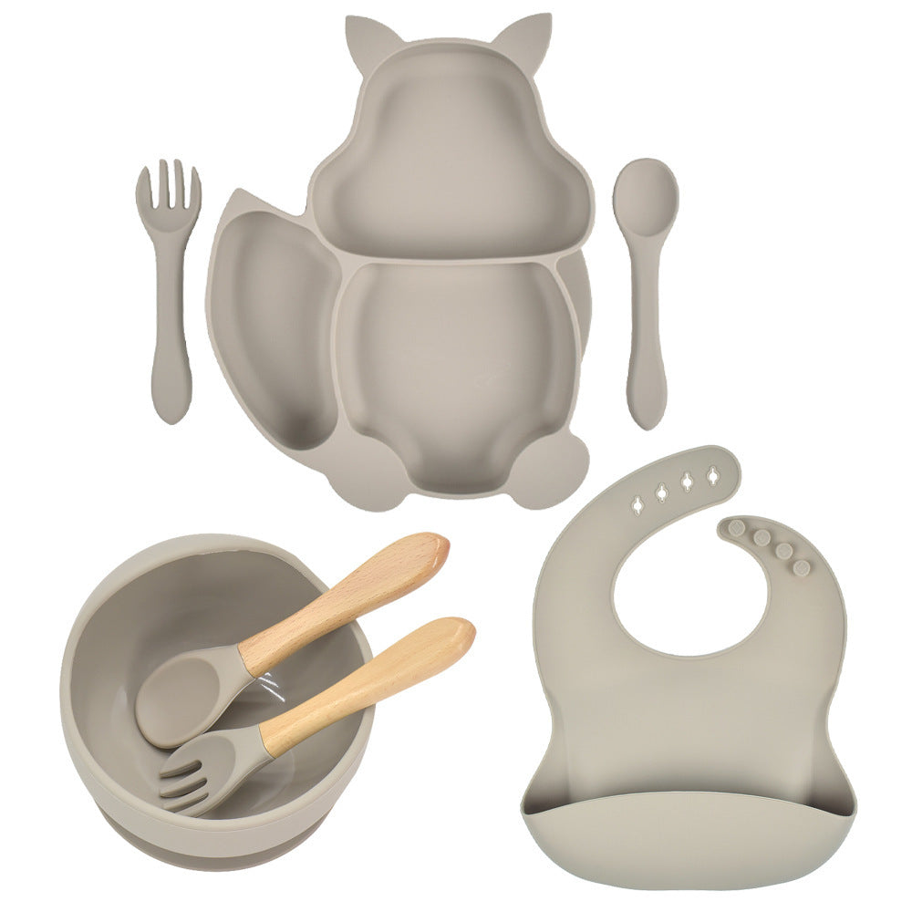 Mess-Free Mealtimes with Our Toddler-Friendly Feeding Set