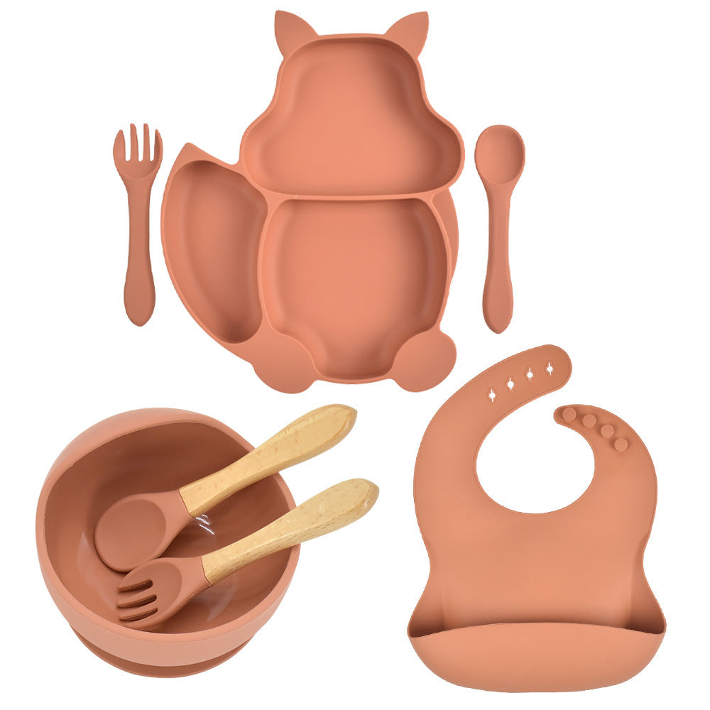 Mess-Free Mealtimes with Our Toddler-Friendly Feeding Set