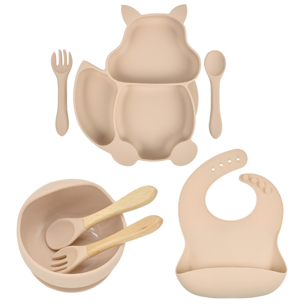 Mess-Free Mealtimes with Our Toddler-Friendly Feeding Set