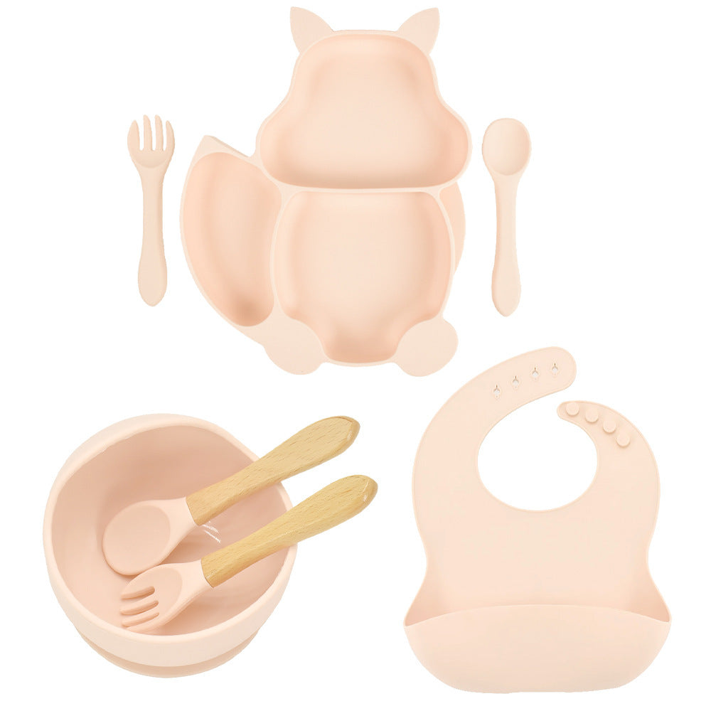 Mess-Free Mealtimes with Our Toddler-Friendly Feeding Set