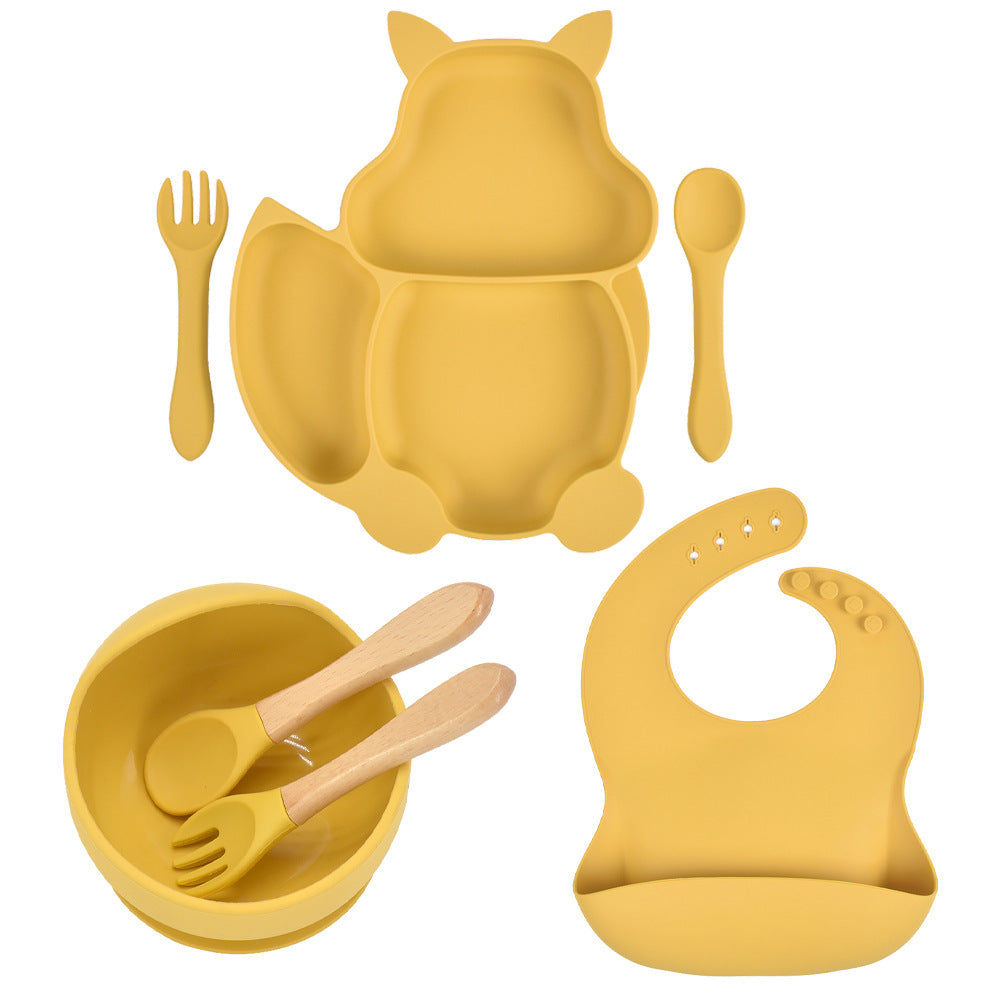 Mess-Free Mealtimes with Our Toddler-Friendly Feeding Set